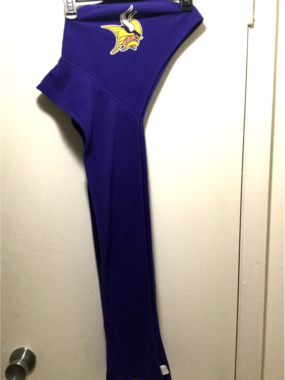 Minnesota Vikings Team Logo Purple Hooded Scarf SKOL
